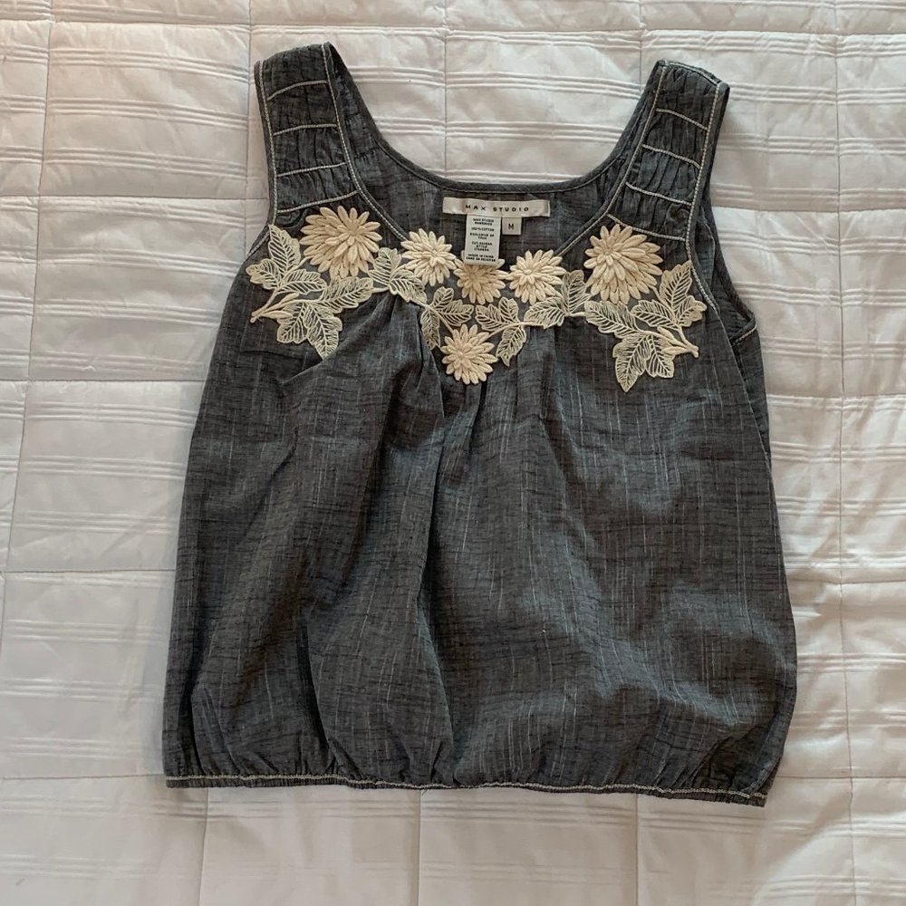 Max Studio Size (M) Cotton Sleeveless Top
